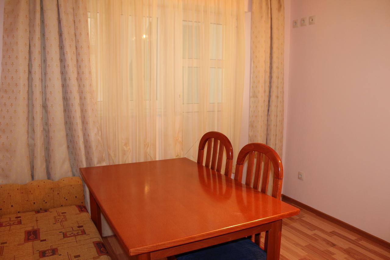 Lilac Apartments Трогир Екстериор снимка