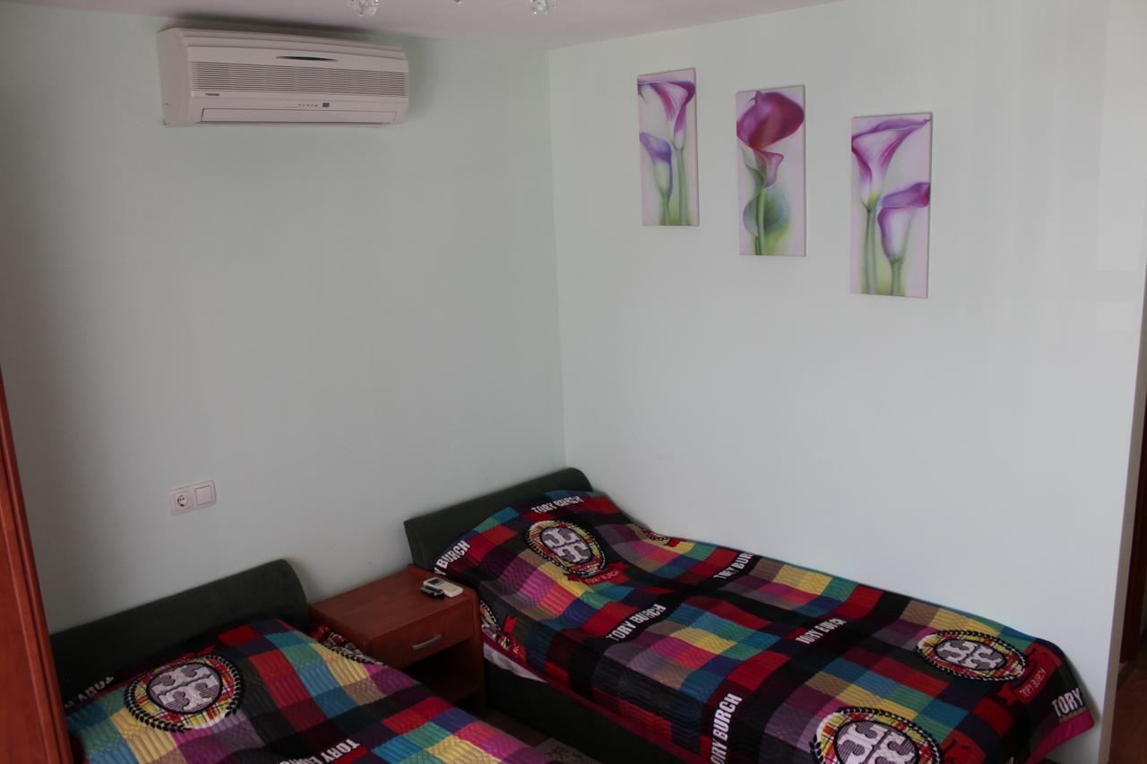 Lilac Apartments Трогир Екстериор снимка